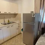 Dimitris' - 2 Apartman