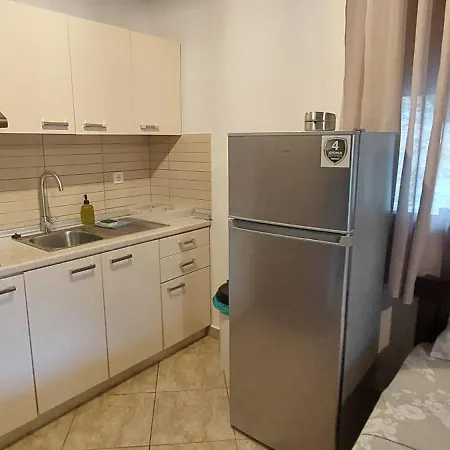 Dimitris' - 2 아파트