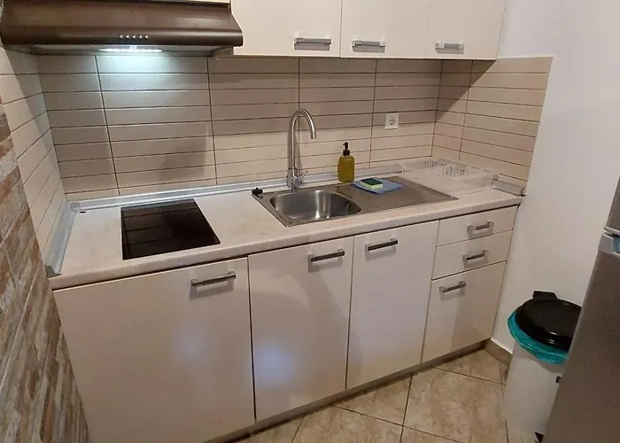 Dimitris' - 2 * 奥马斯帕纳吉亚斯